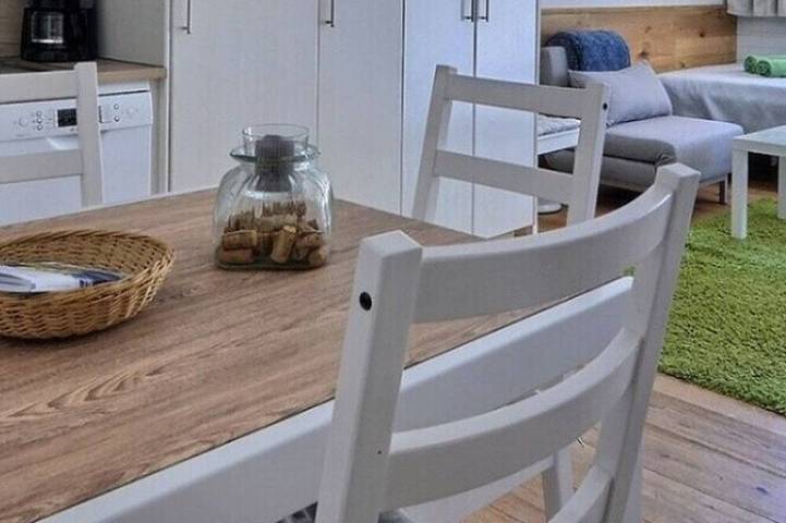 Ganze Wohnung, Komfortables Studio für 2 Personen, Wohnzimmer mit 1 Doppelbett, Kochnische mit Geschirrspüler, Bad- in Grimentz, Anniviers