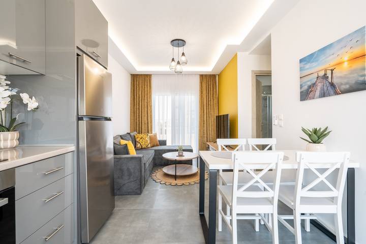 Hel lägenhet, Apartment 'Velvet  2' with Mountain View, Wi-Fi and Air Conditioning in Rhodos