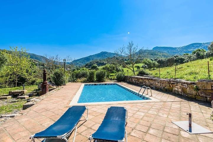 Ferienhaus für 8 Personen, mit Garten in Los Alcornocales