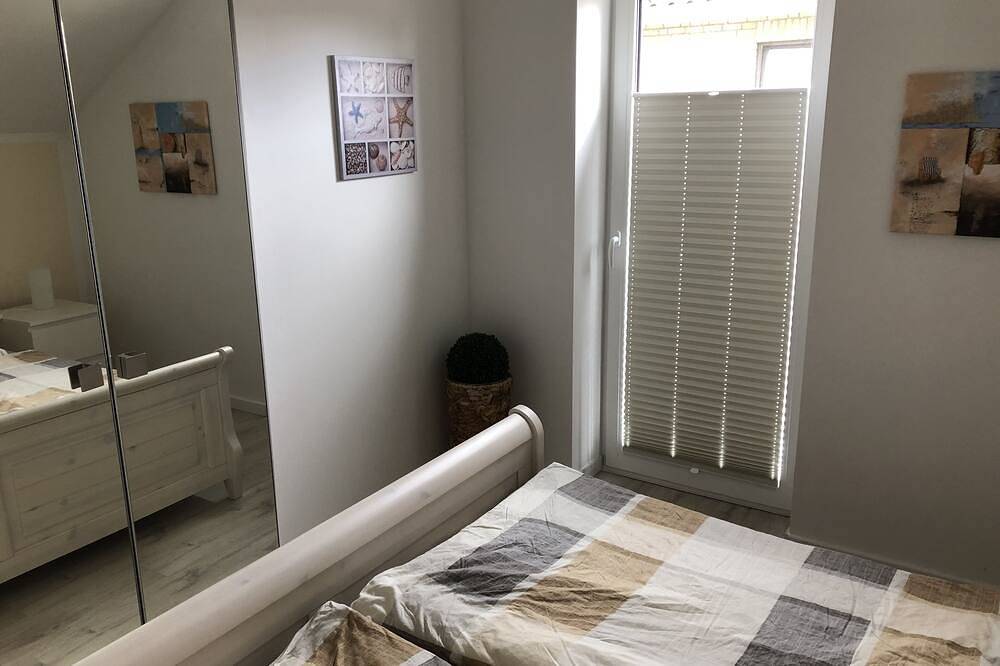 Entire apartment, 3 room apartment holiday year 2016 - 270m from the beach - rentable all year - Wlan in Niendorf, Timmendorfer Strand