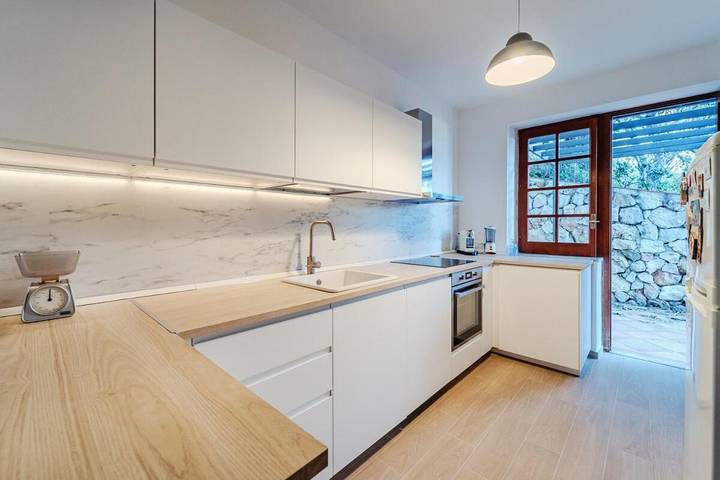 Villa mit pool für 3 Personen, mit Ausblick und Pool sowie Garten in Palermo - 4