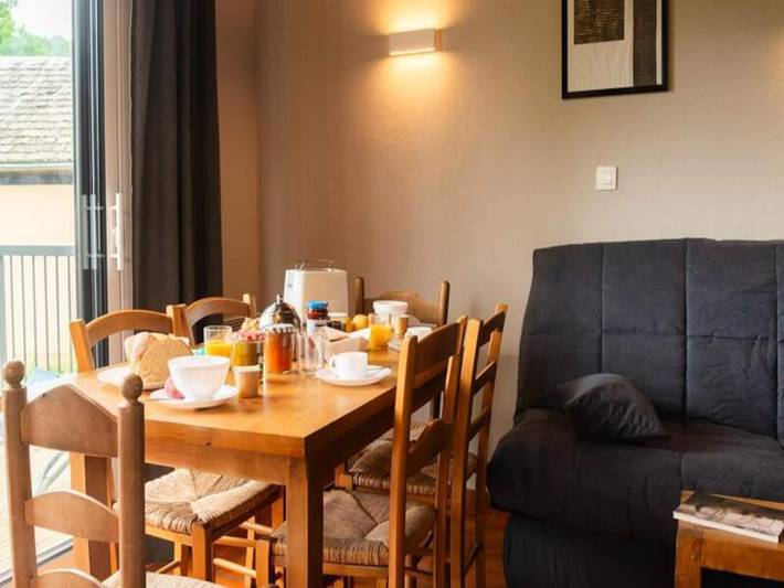 Gîte pour 6 personnes, avec piscine ainsi que jardin et terrasse, animaux acceptés à La Canourgue - 2