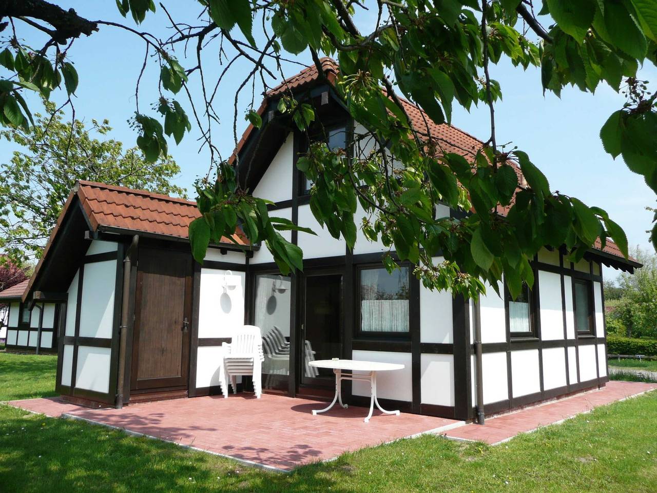 Ferienhaus Deichgraf 65 im Feriendorf Altes Land - Ferienhaus 169 Deichgraf 65qm bis 6 Personen mit Haustier in Hollern-Twielenfleth, Altes Land Stade