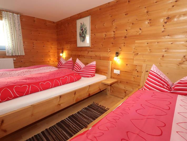 Ganze Wohnung, Geräumige Wohnung in der Nähe des Skilifts in Glockturmkamm, Fendels