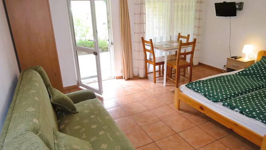 Ferienhaus für 4 Personen, mit Garten, mit Haustier