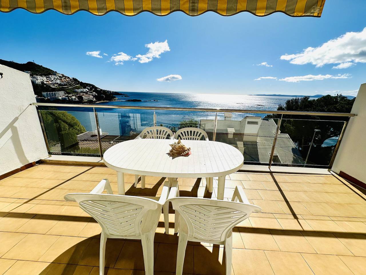Appartement entier, Appartement Terrasse pour 2 à Roses in Canyelles Petites, Roses