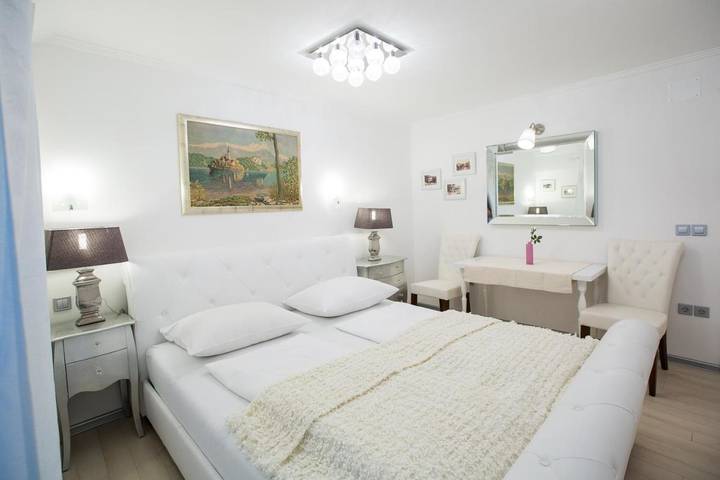 Ferienhaus für 2 Personen, mit Balkon und Sauna sowie Ausblick und Seeblick in Slowenien - 4