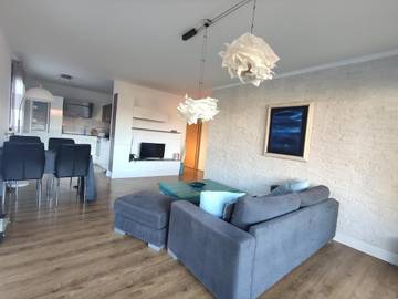 Gîte pour 7 personnes, avec terrasse et vue à Archamps