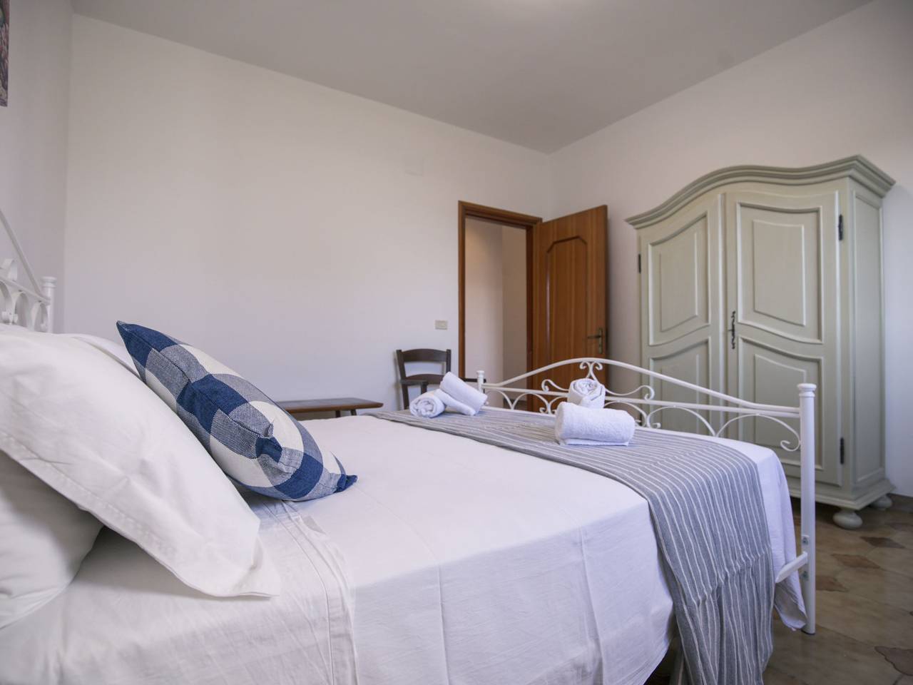 Villa del Mirto 300mt vom Meer, Privatparkplatz, Haustiere erlaubt in Pantanagianni, Carovigno