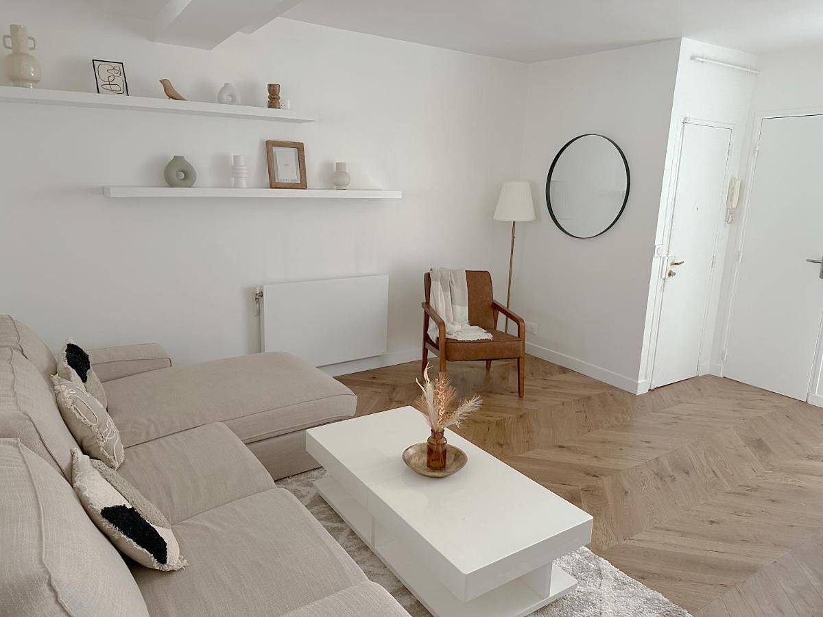 Appartement entier, One-Bedroom Apartment in Saint-Germain-en-Laye, Yvelines