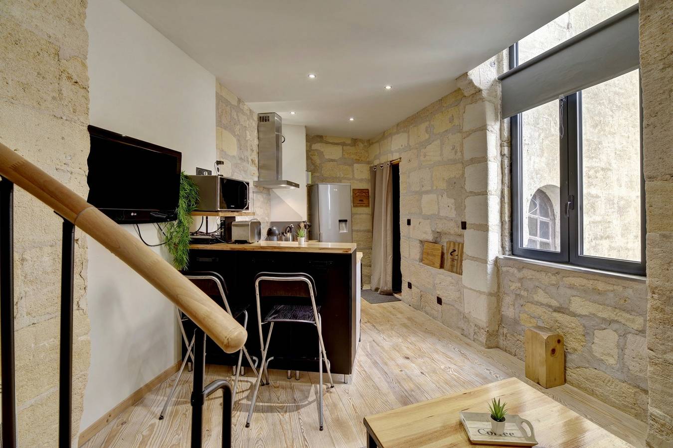 Entire apartment, Au Marché des Capucins - Joli T2 en duplex in Bordeaux, Bordeaux region