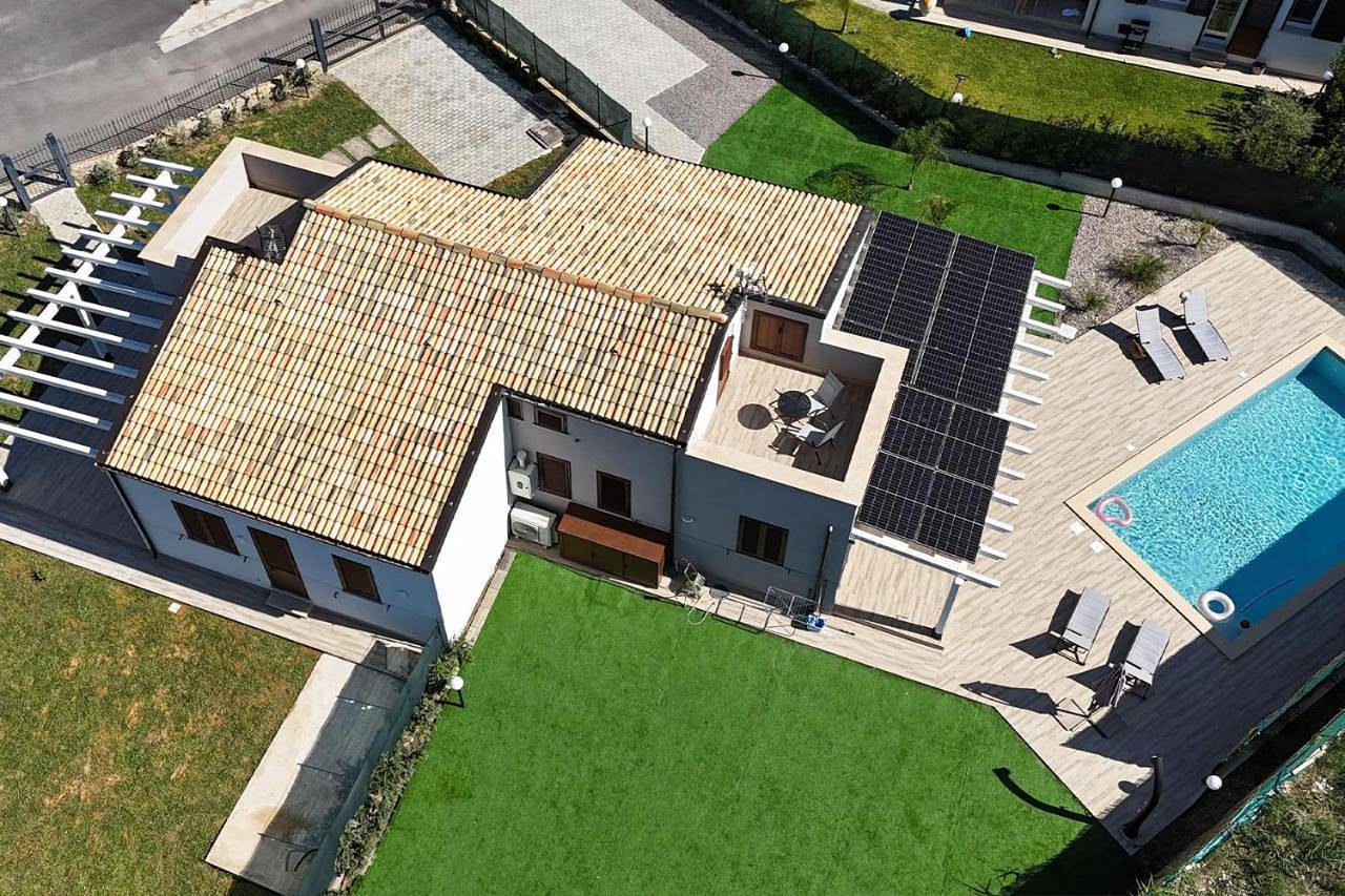 Three-Bedroom Villa in Spiaggia di Campofelice di Roccella (Campofelice di Roccella), Campofelice di Roccella