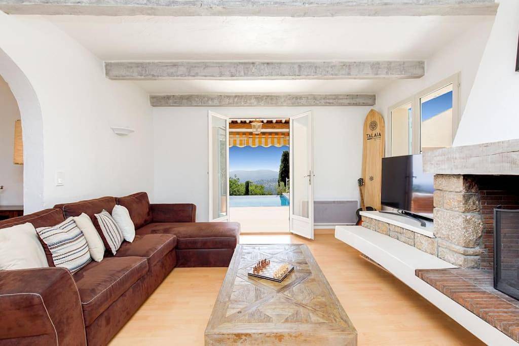 Maison de charme Provençal,Vue Panoramique in Cabris, Mittelmeerküste (Frankreich)