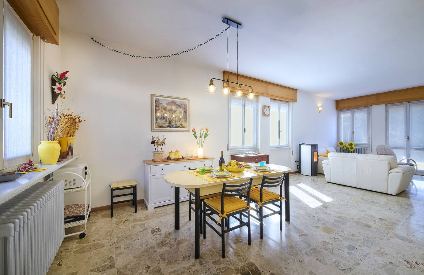 Appartamento intero, Appartamento 'My Lovely House' con terrazza privata, balcone e Wi-Fi in Esino Lario, Comune di Esino Lario