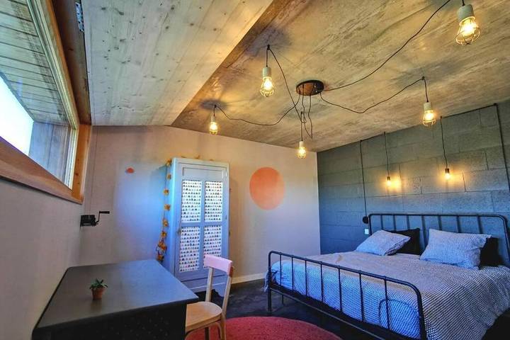 Location de vacances pour 14 personnes, avec jardin et vue, animaux acceptés à Lapte - 4