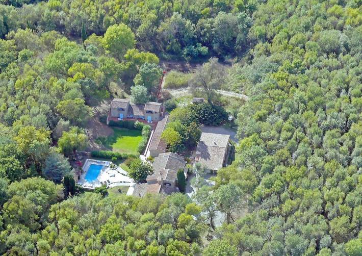 Hôtel pour 3 personnes, avec jardin et piscine