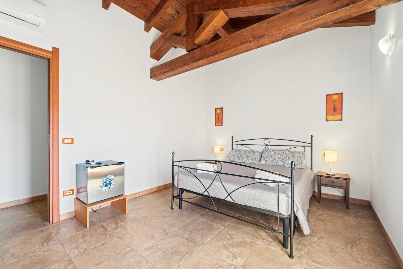 Zimmer 'Ibisco Teulada' mit gemeinsamer Terrasse, Wi-Fi und Klimaanlage in Teulada, Cagliari Provinz