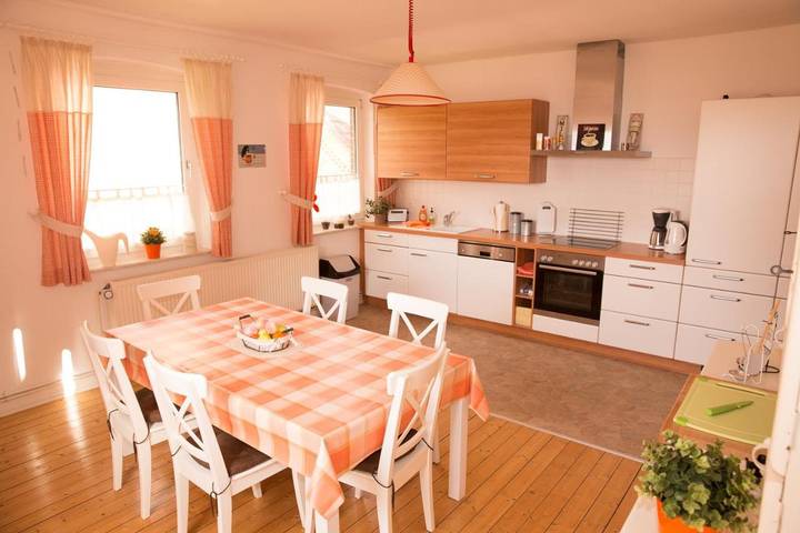 Ferienwohnung für 5 Personen, mit Terrasse und Garten sowie Ausblick in Wölpinghausen