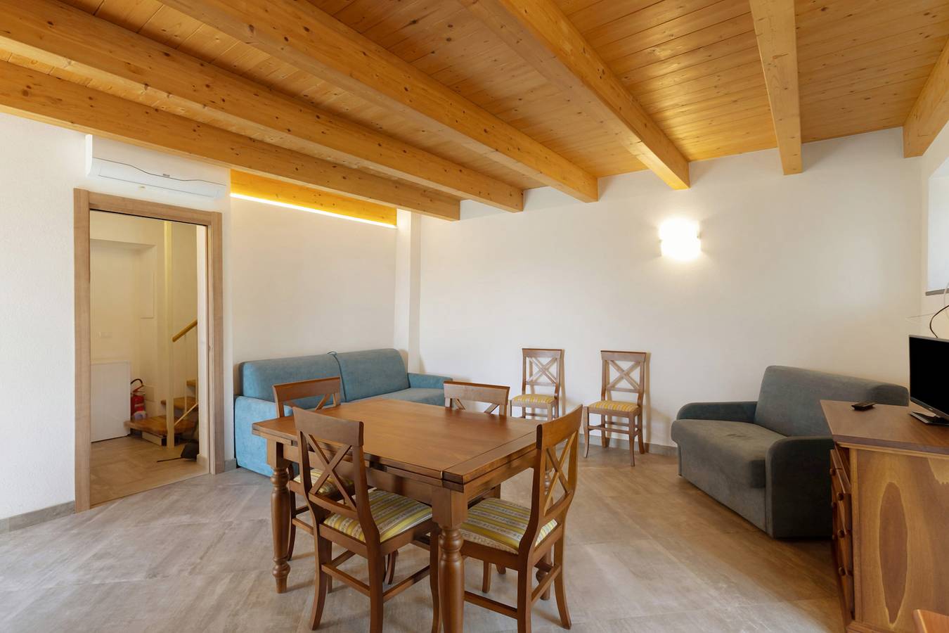 Appartement entier, Appartement 'Giobatta' avec jardin privé, Wi-Fi et climatisation in Sestri Levante (City), Sestri Levante