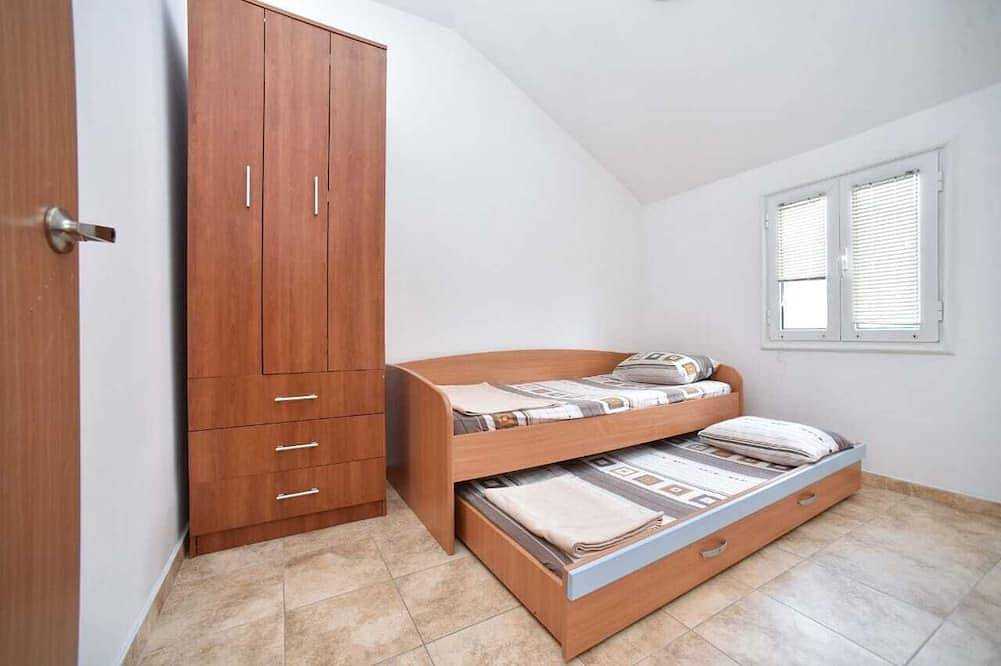 Entire apartment, Beach Paradise - Budva center in Budva, Opština Budva