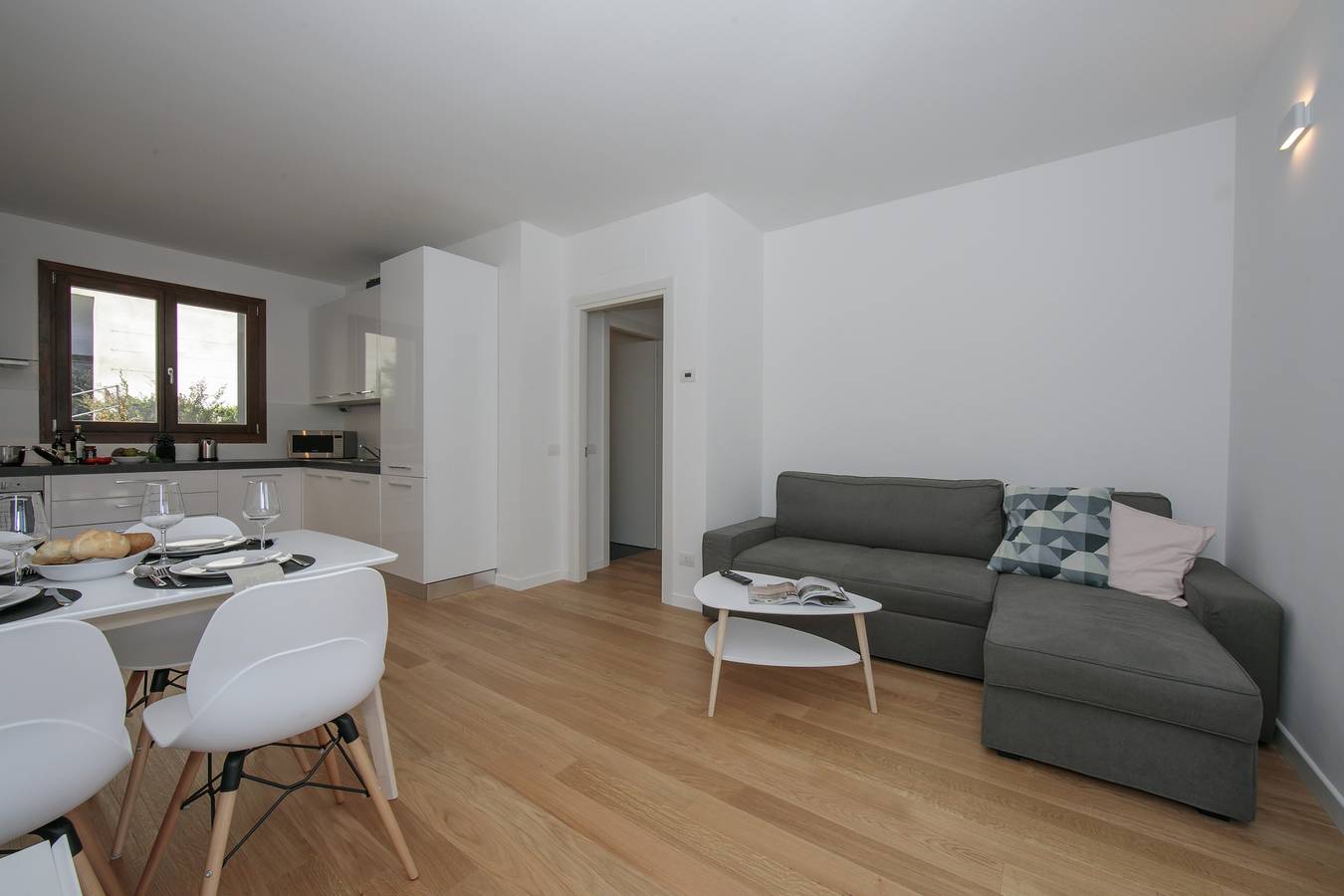 Entire apartment, Argegno Home in Argegno, Comune di Argegno