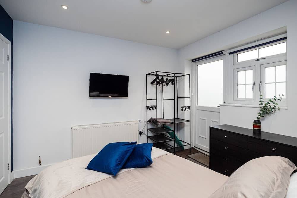 Entire apartment, Relaxing Guest Suite | Shared Garden & Parking in Kent