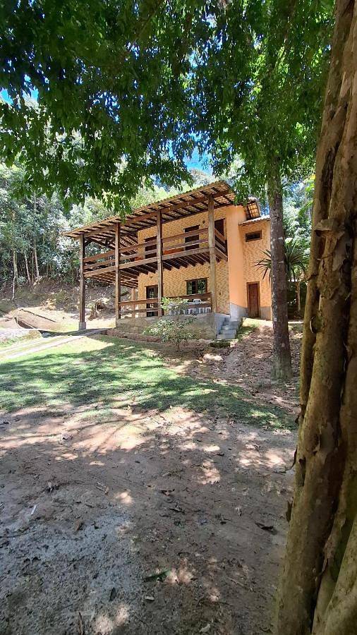 Casas e apartamentos de temporada para 14 pessoas, com jardim e vista e ainda balcão and vista para o lago em Macaé