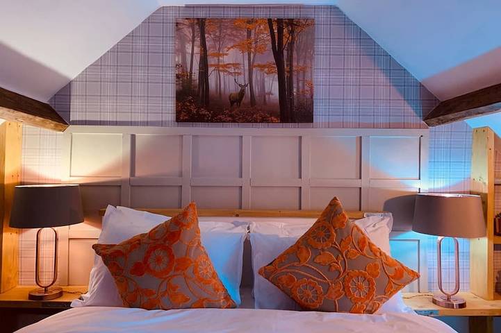 Market Lodge - Boutique Cottage in Stroud, Gloucestershire