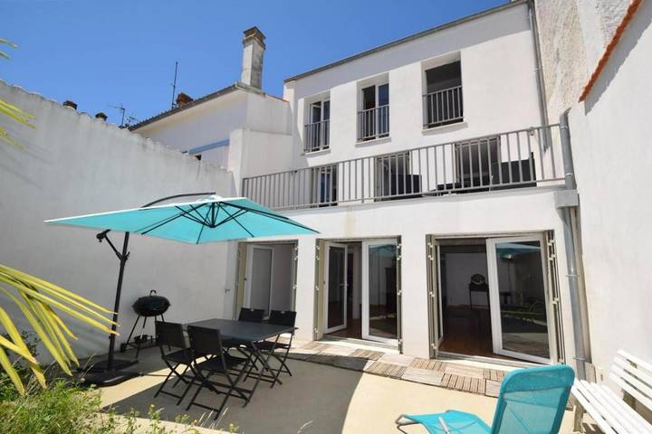 Villa pour 7 personnes, avec jardin et vue, animaux acceptés à Royan - 3