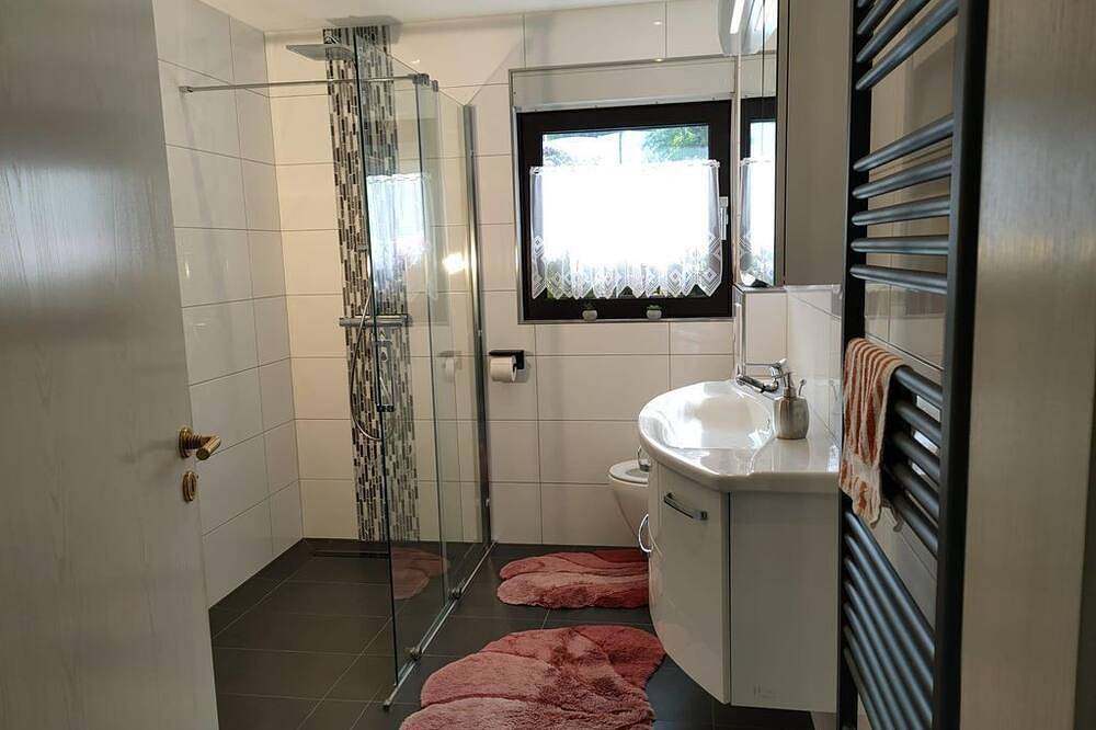 Ganze Wohnung, Sunny Hill - Appartement/Fewo, Bad, Wc in Oberthal, Saar-Nahe-Bergland