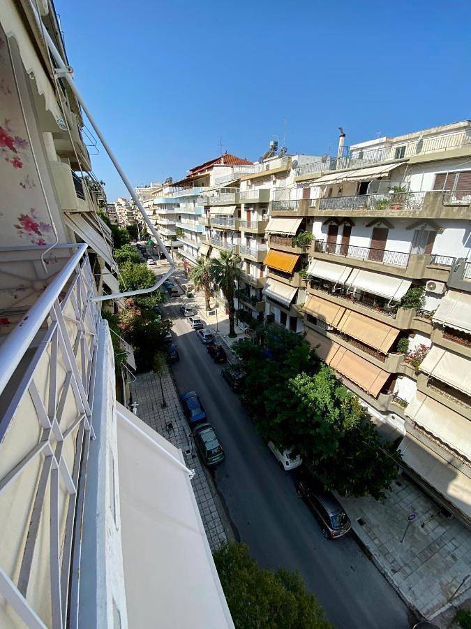 Ganze Wohnung, Elina's Spacious Apartment in Patras with private parking in Patras, Golf von Patras