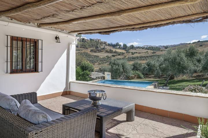 Casa rural para 8 personas, con vistas al lago y jardín en Serranía de Ronda - 2