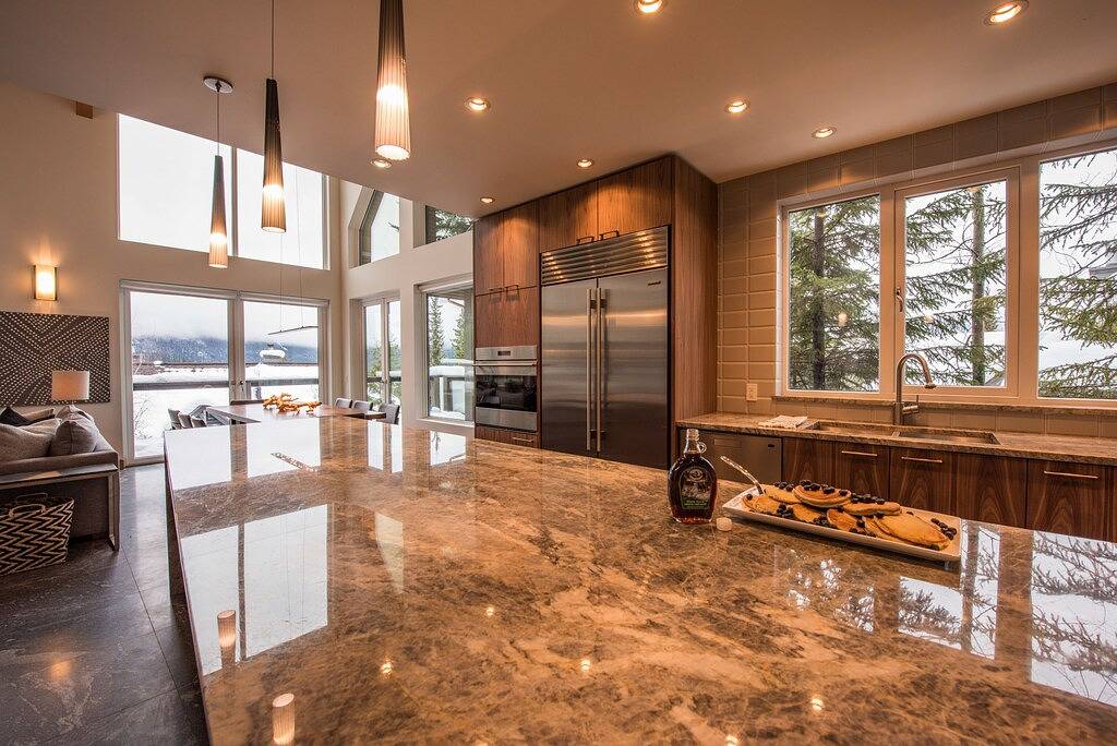 True ski in / out-Piste--Gastronomie-Shopping-Beide Gondeln-Pvt Hottub in Whistler, Whistler Blackcomb