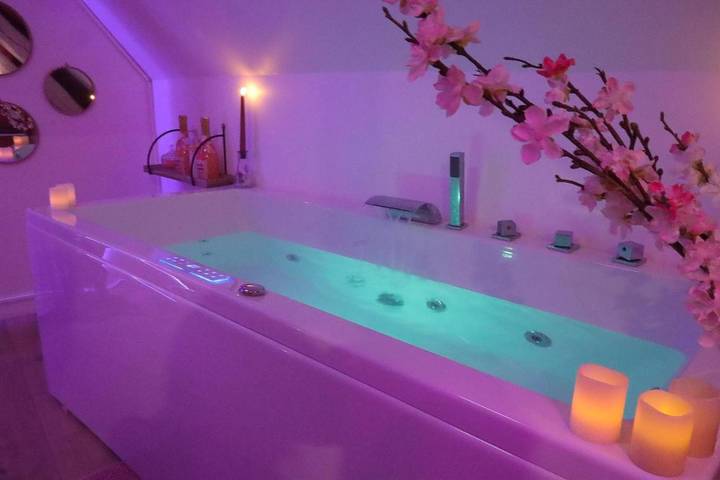 Location de vacances pour 2 personnes, avec sauna ainsi que jacuzzi et terrasse à Andryes - 2