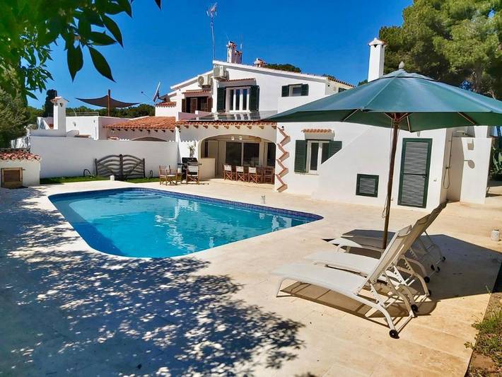 Ferienhaus für 8 Personen, mit Ausblick und Garten sowie Pool, mit Haustier - 1
