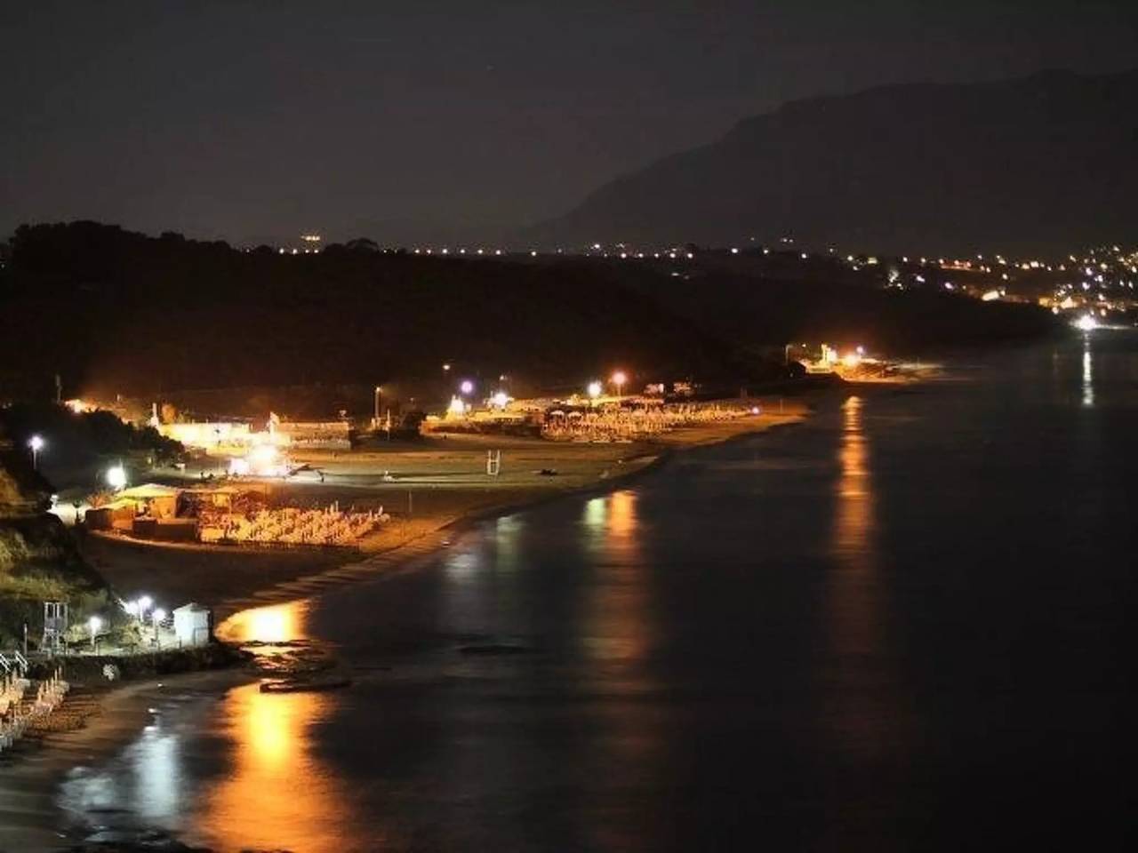 Apartamento entero, 5 estancias 4 Personas in Balestrate, Provincia de Palermo