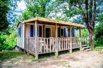 Camping für 5 Personen, mit Terrasse in Cannes