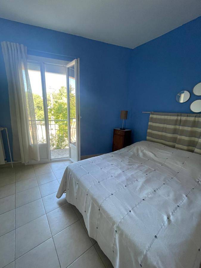 Location de vacances pour 6 personnes, avec terrasse ainsi que vue et jardin, animaux acceptés à Aniane - 4