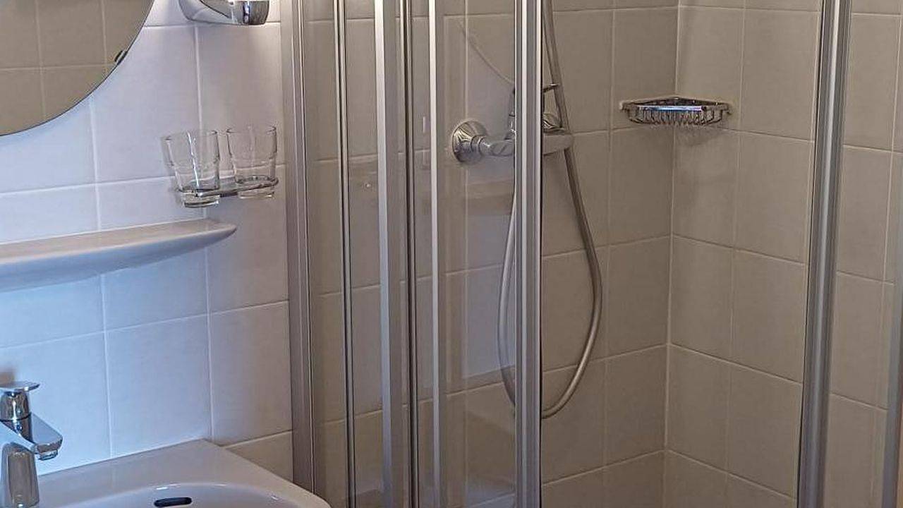 Doppelzimmer für 2 Personen in Hagnau in Hagnau am Bodensee, Region Bodensee-Oberschwaben