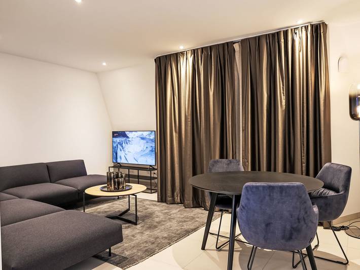 Ferienwohnung für 5 Personen, mit Balkon und Terrasse in München