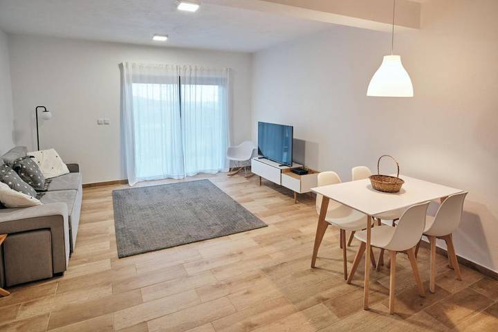 Gîte pour 4 personnes, avec vue et balcon à Velas - 3