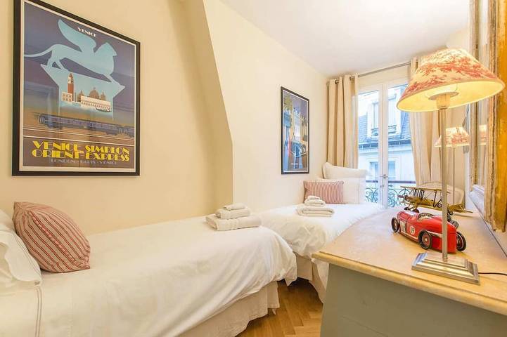 Gîte pour 6 personnes, avec balcon dans Theatre De La Tour - 4