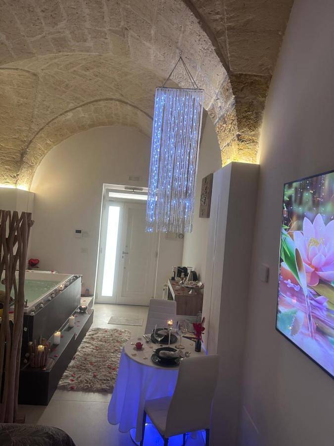 Dom dla 2 osób, z jacuzzi w Brindisi