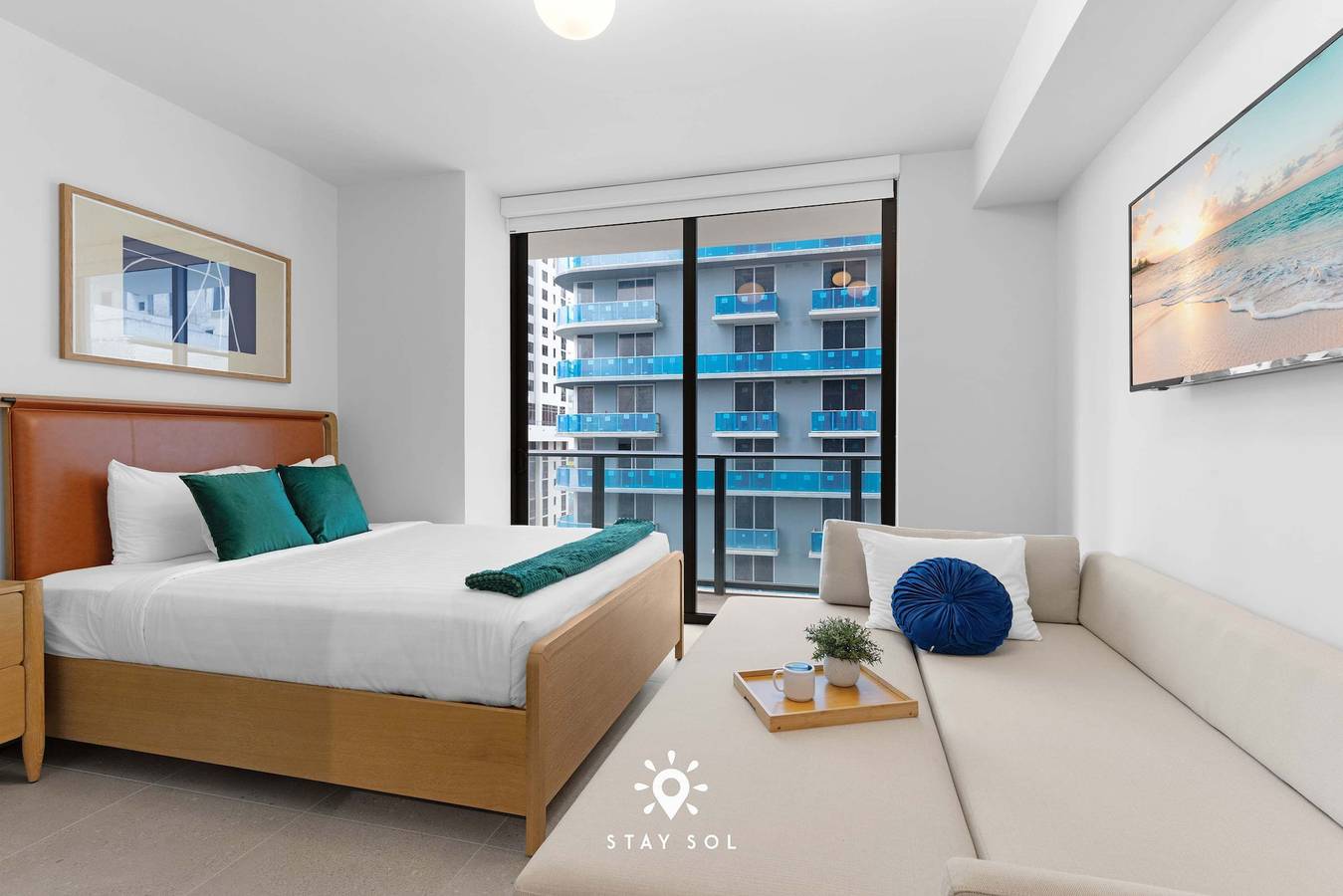 Ganzes Studio, Downtown Studio Stylish Stay Spa Workspace in Miami, Florida