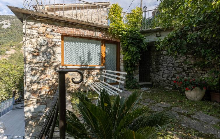 Casa vacanza per 4 persone, con Terrazza a Pietrasanta