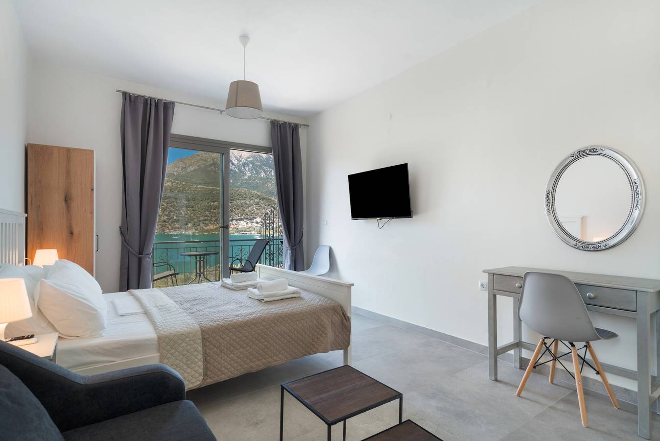 Estudio entero, Apartamento estudio 'King con sofá cama 1' con vistas al mar, Wi-Fi y aire acondicionado. in Geni, Grecia