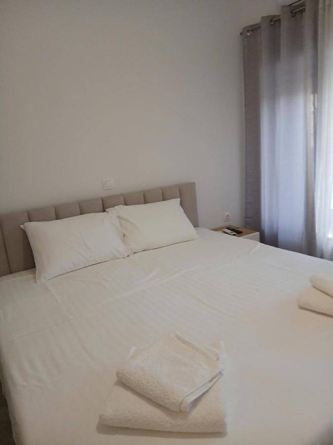 Maison d’hôte pour 2 personnes, avec jardin ainsi que vue et terrasse dans Dhërmi - 2