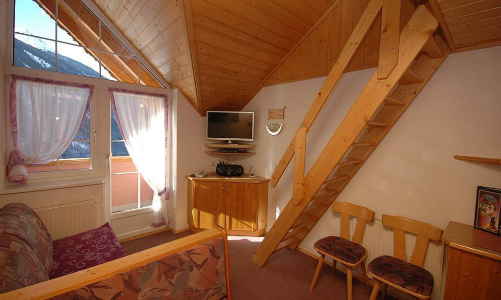 Ganze Ferienwohnung, Wohnung 4-6 Pers./3 Schlafräume/Du, Wc in Kappl, Verwall