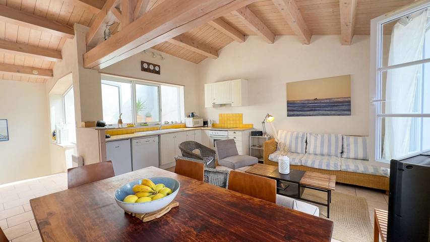 Apartamento vacacional entero, Near the village, pretty house with floor in Loix, Isla de Ré