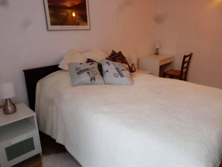 Chambre d’hôte pour 4 personnes, avec Balcon et Terrasse ainsi que Jardin et Vue